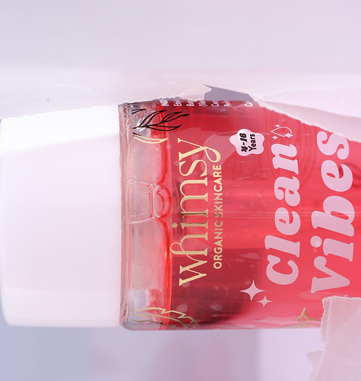 NO GREASE, NO GHOSTLY WHITE CAST, NO COMPLAINTS.